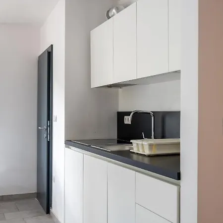 Mountain Bloom Golte Apartment *