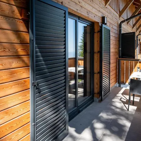 Mountain Bloom Golte Apartment *