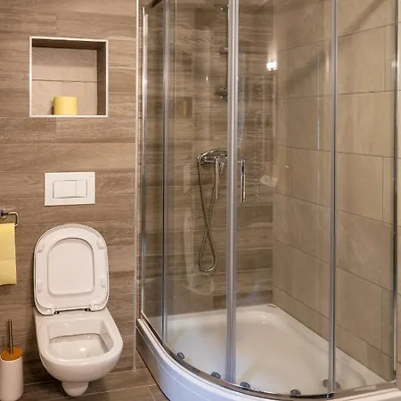 Mountain Bloom Golte Appartement