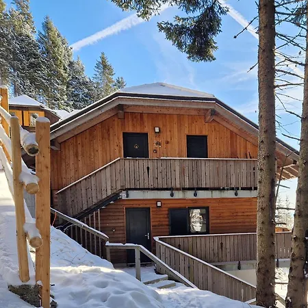 Mountain Bloom Golte Apartamento Mozirje
